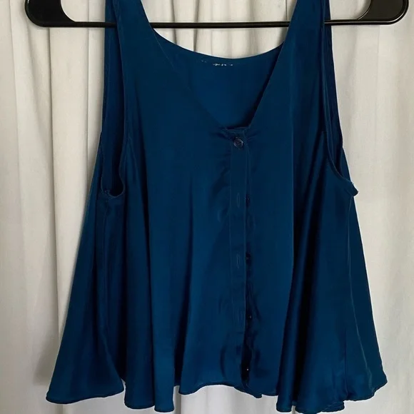 🙀Beautiful RoyalBlue Camisole/Teddie/Cropped-5 Front Buttons-Full Flowing Silky - Picture 7 of 16
